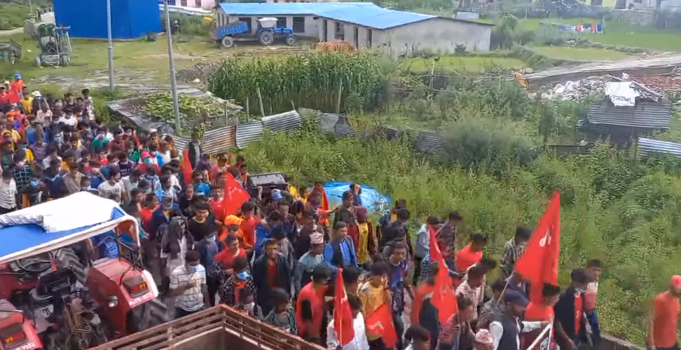 एमसीसीको विरोधमा विप्लव नेतृत्वको नेपाल कम्युनिस्ट पार्टीद्धारा बझाङमा प्रदर्शन 